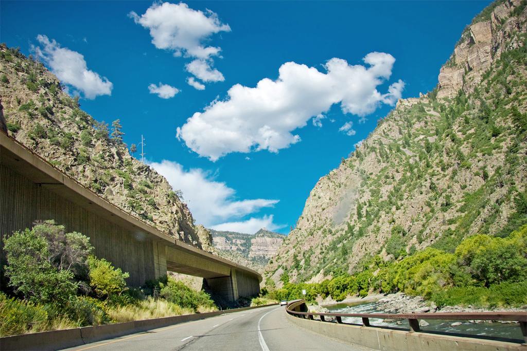 Frontier Lodge Glenwood Springs Exterior photo
