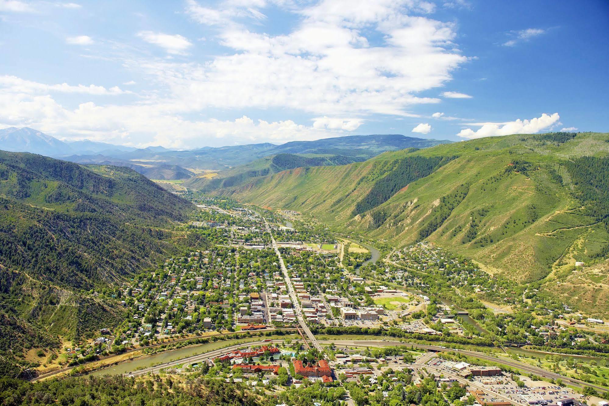 Frontier Lodge Glenwood Springs Exterior photo
