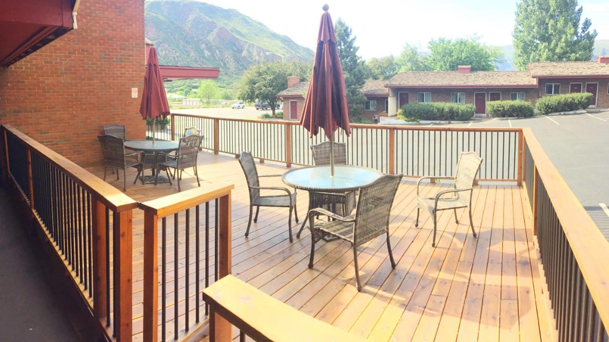 Frontier Lodge Glenwood Springs Exterior photo