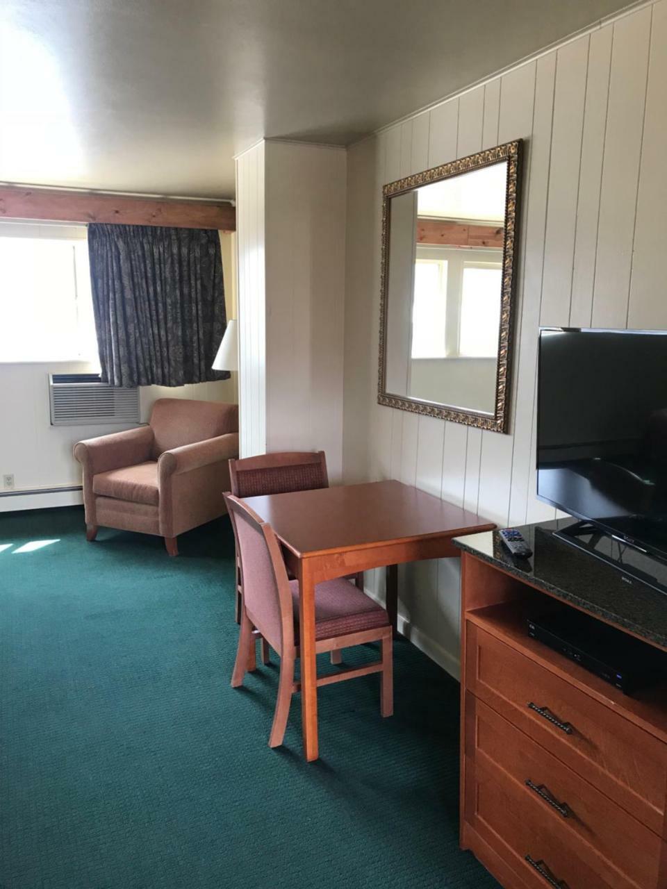 Frontier Lodge Glenwood Springs Exterior photo
